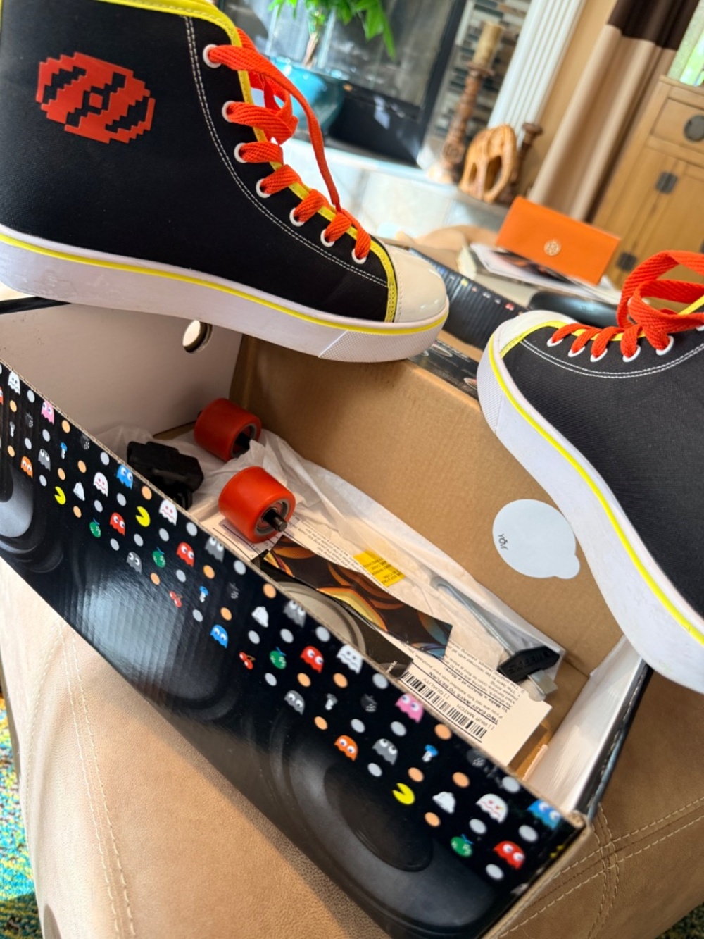 Pac-Man Heelys - Picture 8 of 8